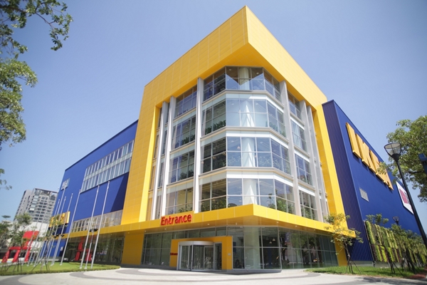 「IKEA宜家家居」進駐中台灣的第一個據點—台中店，即